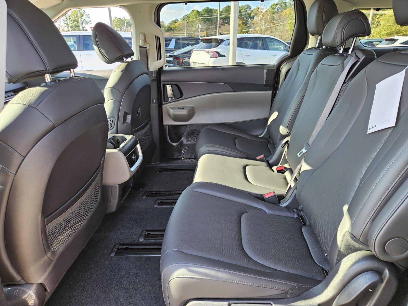 New 2026 Kia Carnival EX image 10