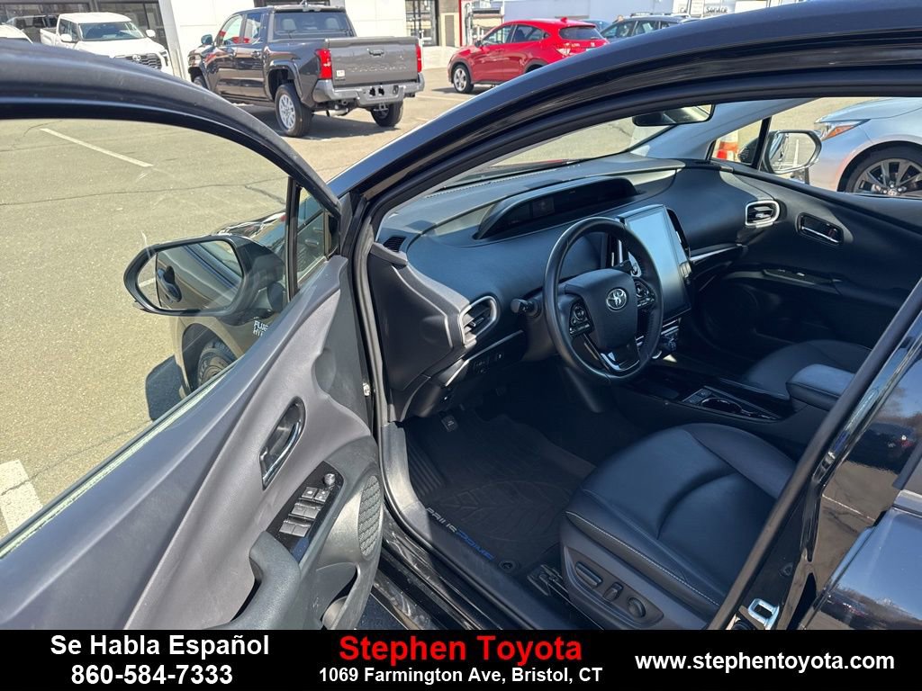 Used 2021 Toyota Prius Prime XLE image 14