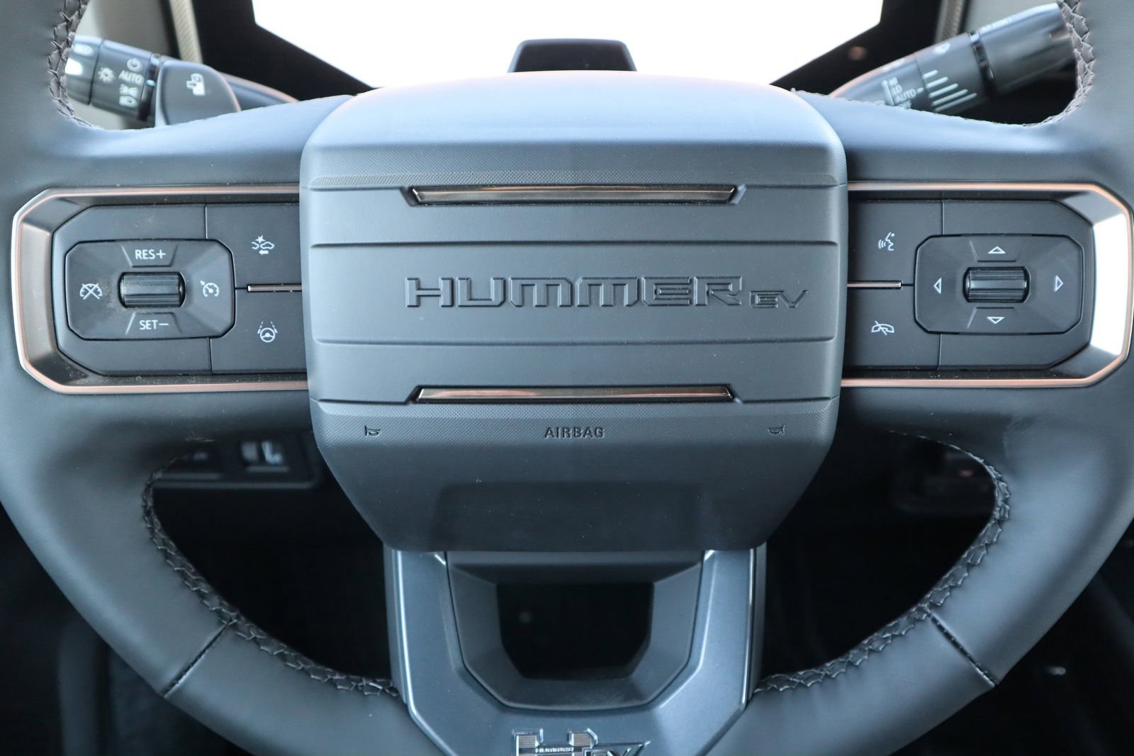 New 2025 GMC Hummer EV 2X image 12