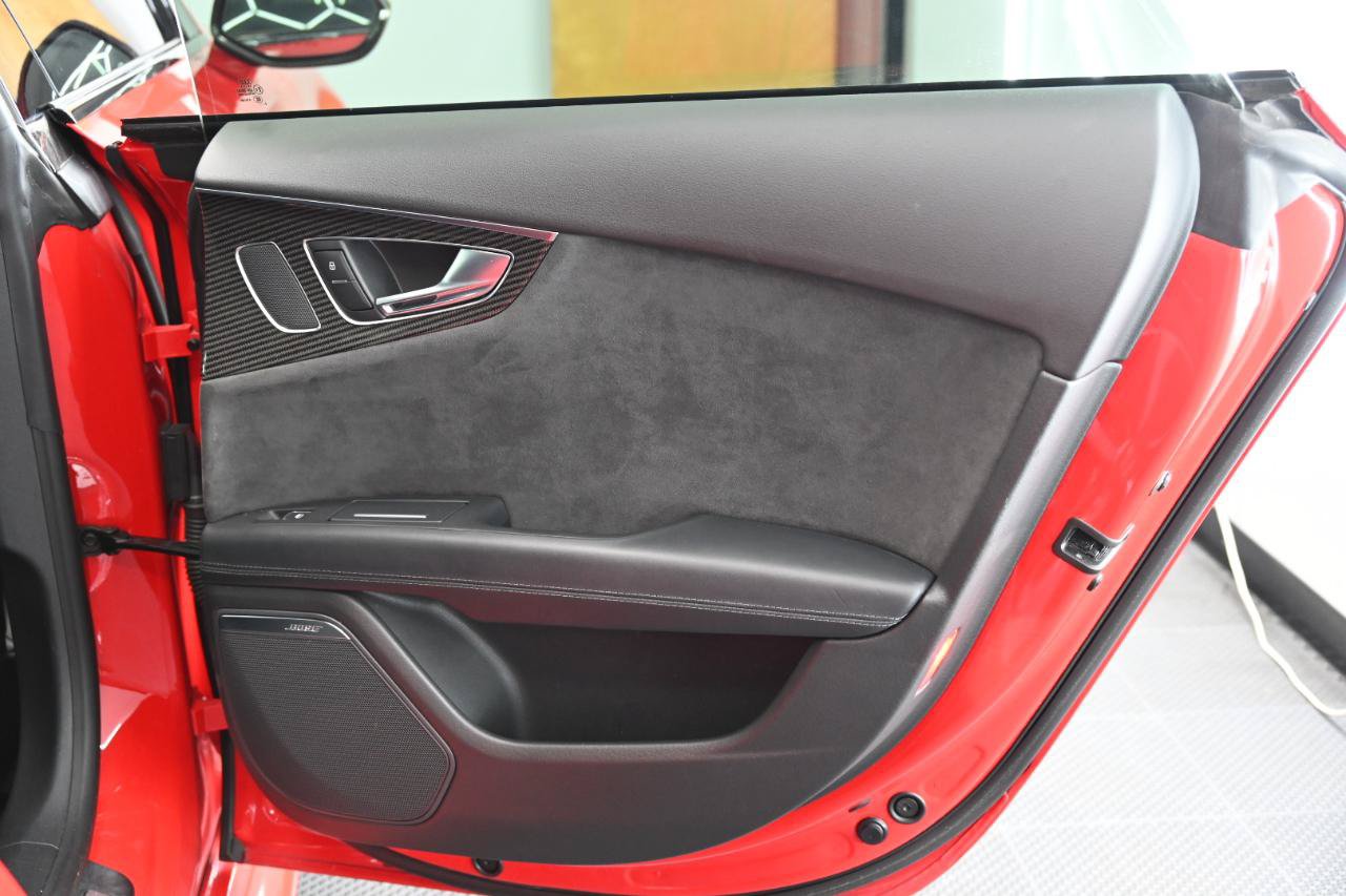 Used 2017 Audi RS 7 Performance AWD/4WD image 39