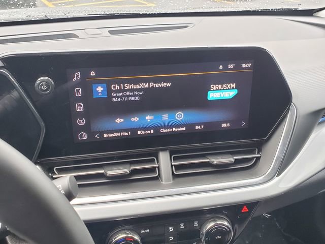 Certified 2025 Chevrolet Trax LT w/ Driver Confidence Package FWD image 28
