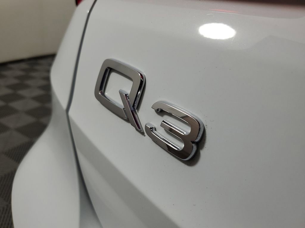 Used 2023 Audi Q3 2.0T Premium w/ Convenience Package AWD/4WD image 8
