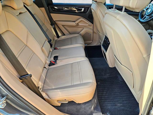 Used 2020 Porsche Cayenne image 20