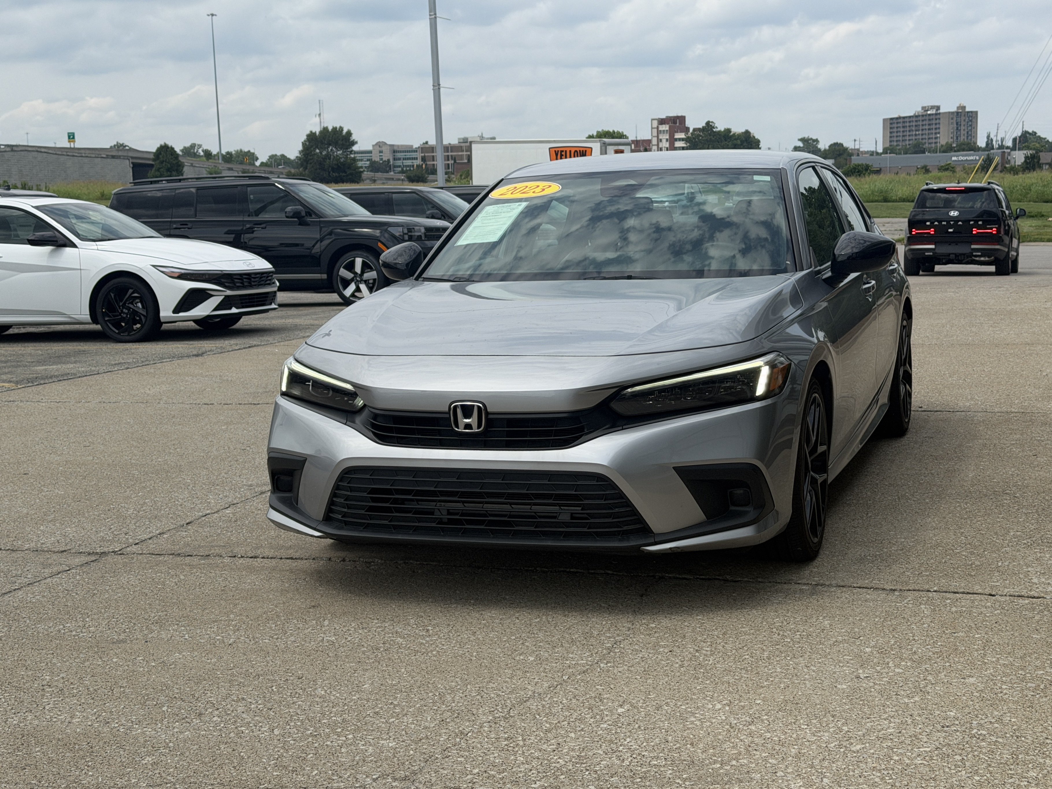 Used 2023 Honda Civic Sport image 13