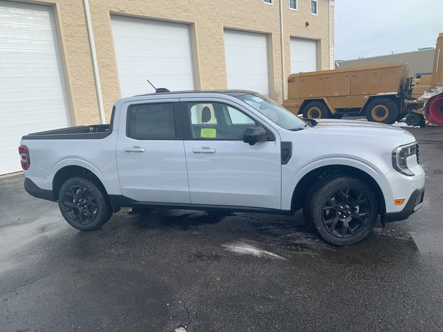New 2026 Ford Maverick Lariat w/ Black Appearance Package image 11