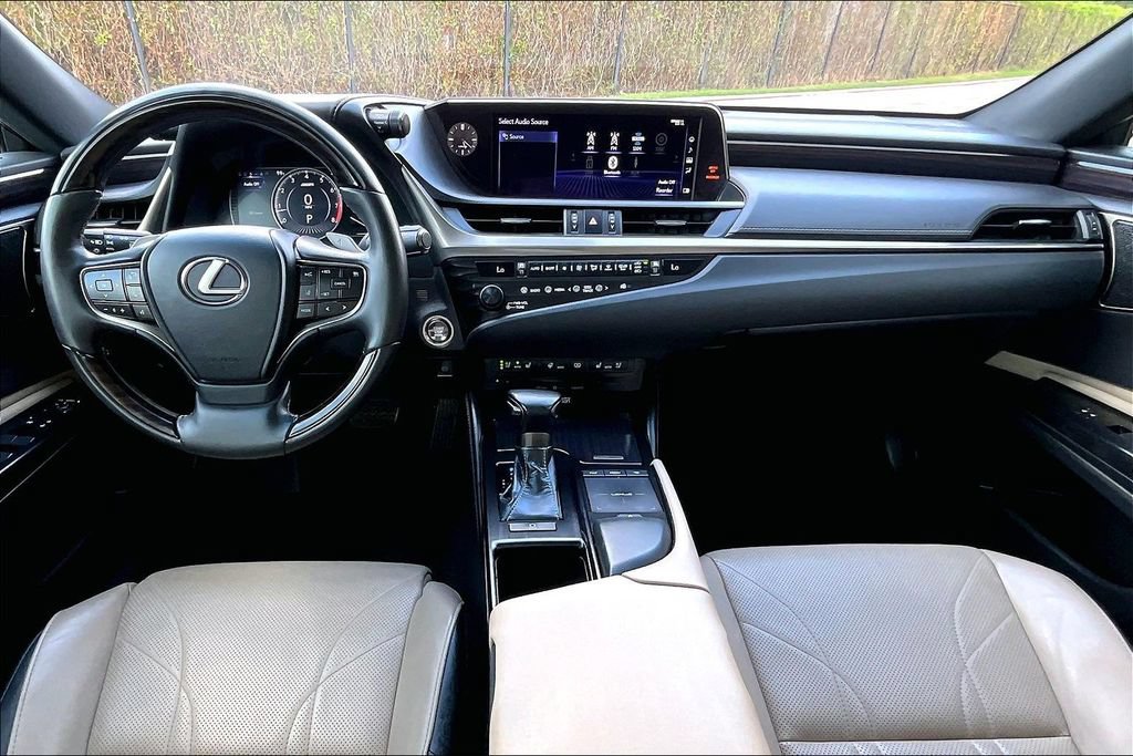 Used 2020 Lexus ES 350 w/ Accessory Package 2 FWD image 20