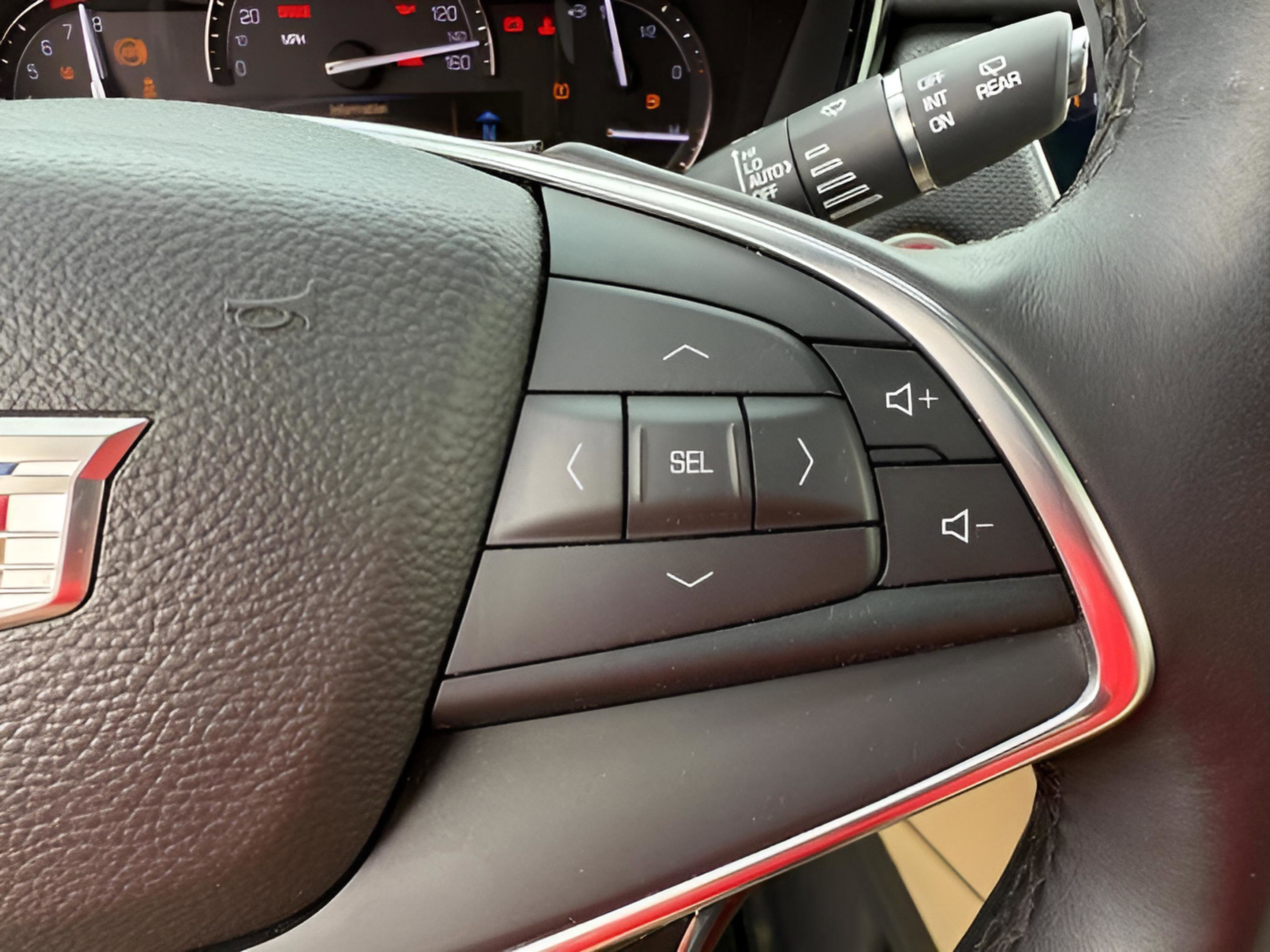 Used 2017 Cadillac XT5 Luxury image 20