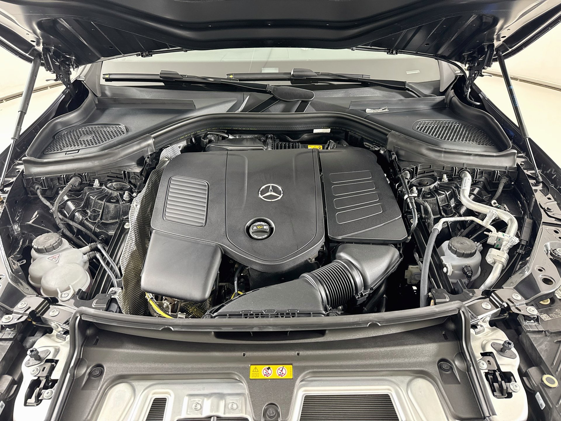 New 2027 Mercedes-Benz GLC 300 4MATIC image 33
