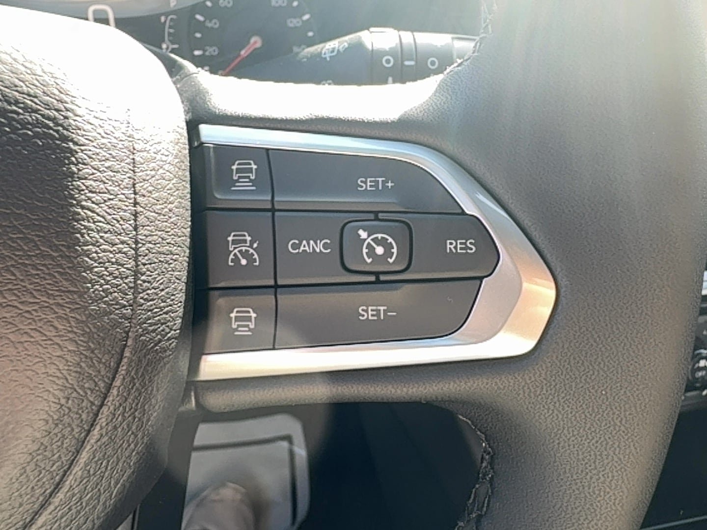 New 2026 Jeep Compass Limited AWD/4WD image 18