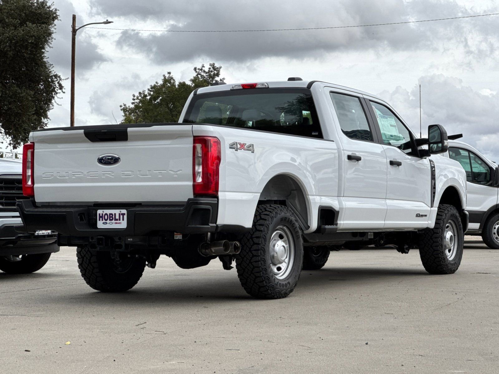 New 2026 Ford F250 XL w/ XL Off-Road Package image 3