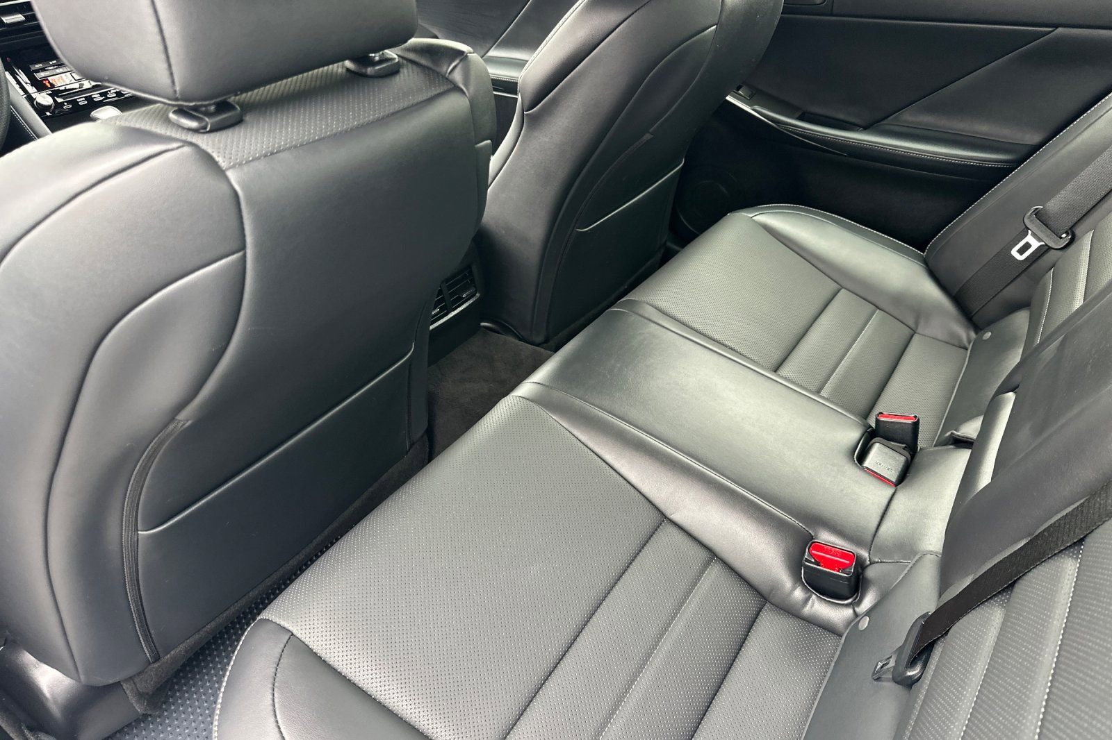 Used 2024 Lexus IS 350 F Sport w/ Accessory Package RWD image 9