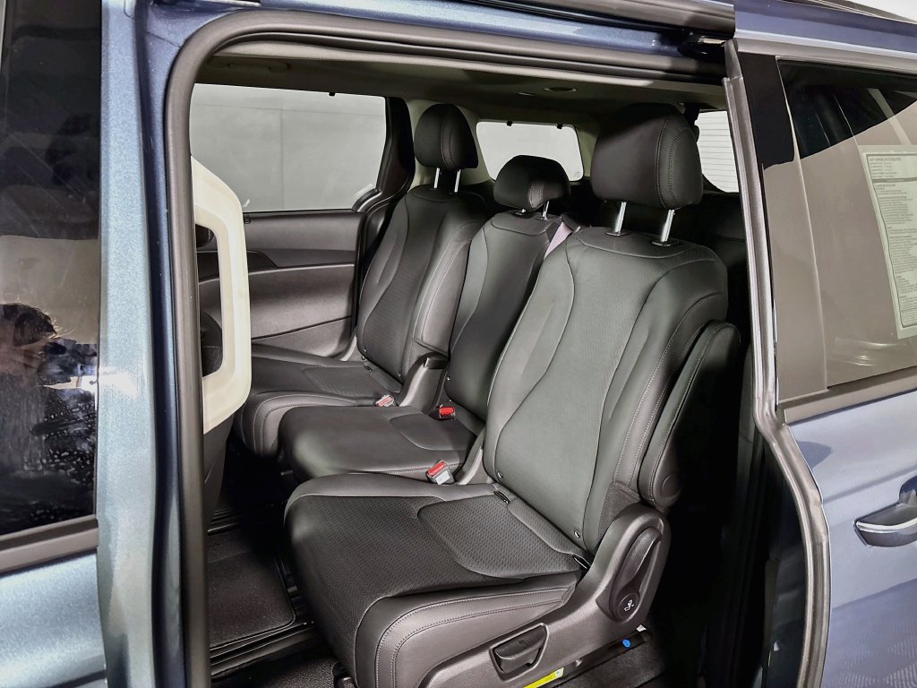 New 2027 Kia Carnival SX Prestige FWD image 20