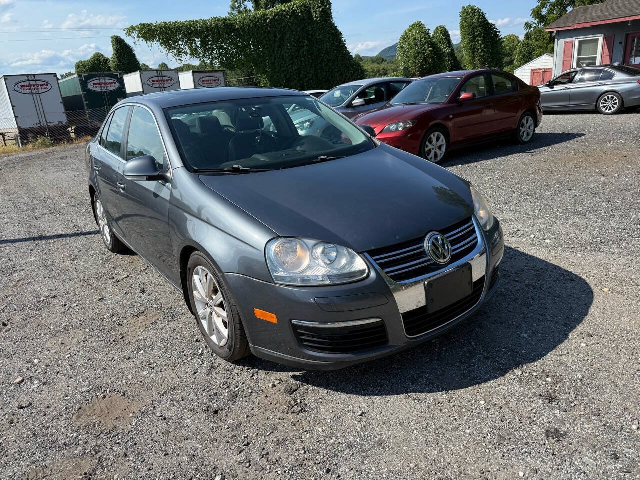 Used 2010 Volkswagen Jetta SE FWD image 5