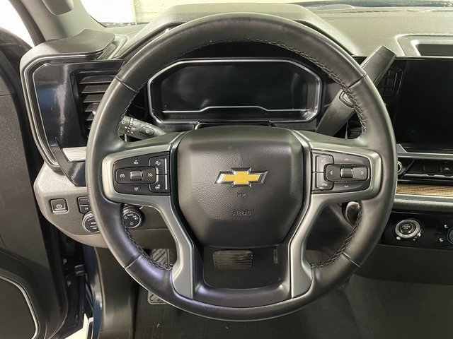 Used 2023 Chevrolet Silverado 1500 LT image 14