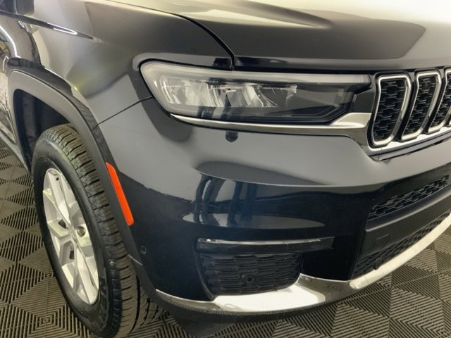 Used 2023 Jeep Grand Cherokee L Limited w/ Luxury Tech Group II image 10
