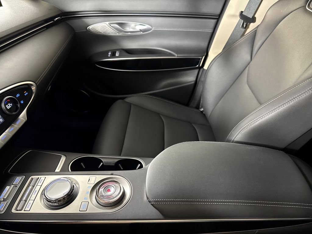 Certified 2025 Genesis GV70 2.5T image 23