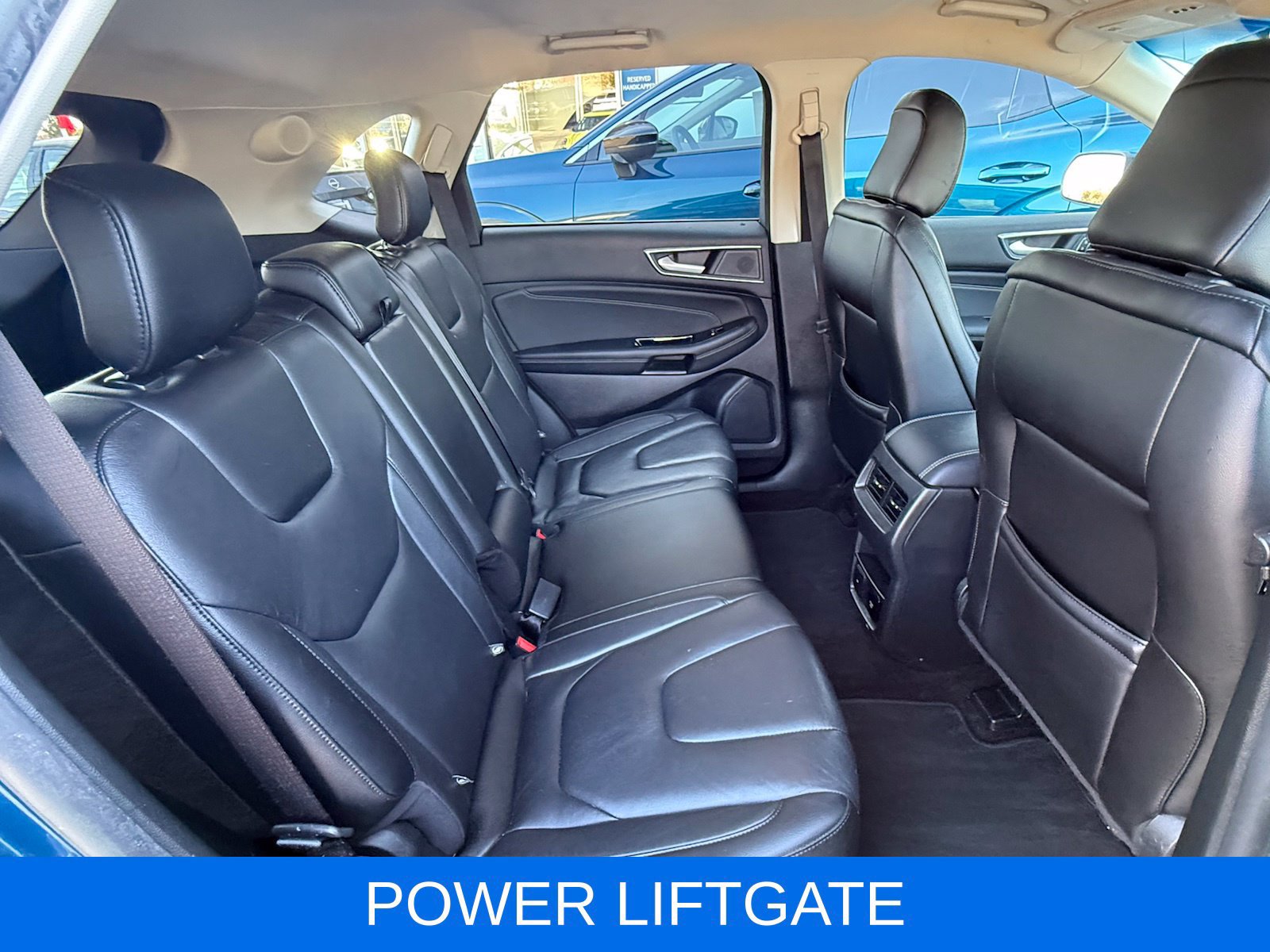 Used 2020 Ford Edge Titanium FWD image 19