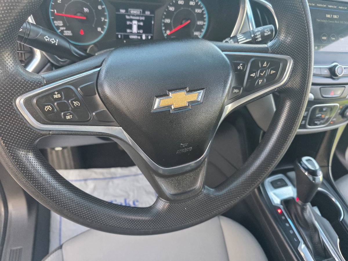 Used 2019 Chevrolet Equinox LS AWD/4WD image 19