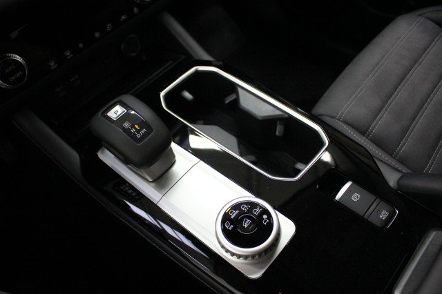 New 2026 Mitsubishi Outlander SE image 14