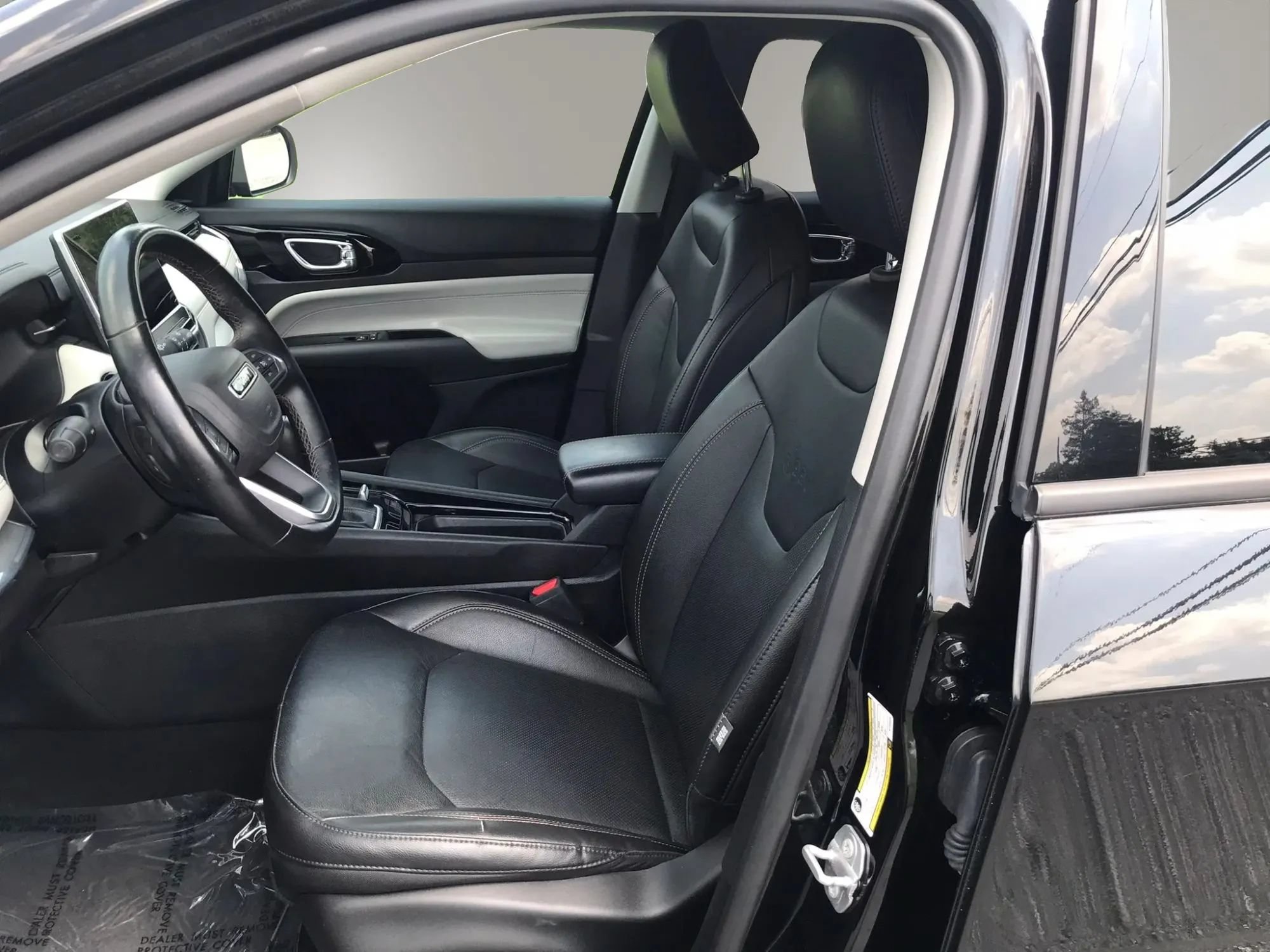 Used 2022 Jeep Compass Limited AWD/4WD image 31