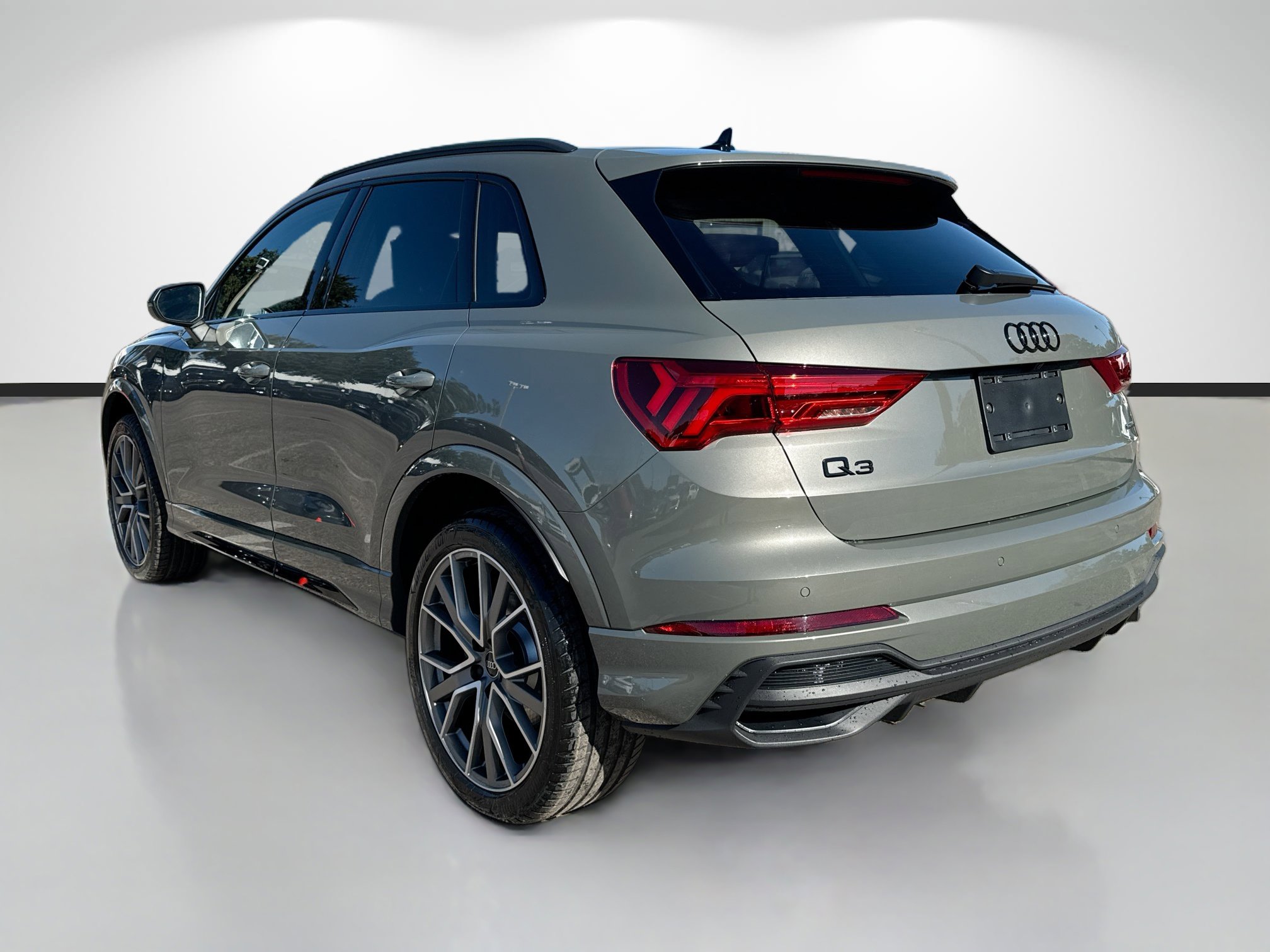 New 2025 Audi Q3 2.0T Premium Plus image 5
