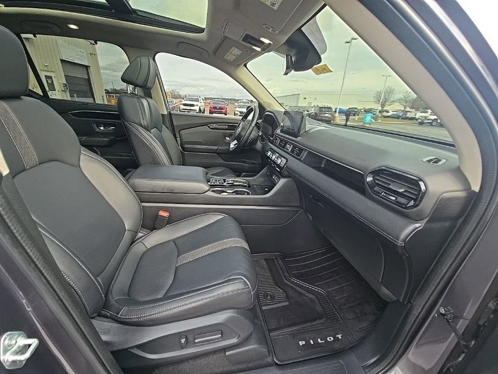 Used 2024 Honda Pilot Touring image 34