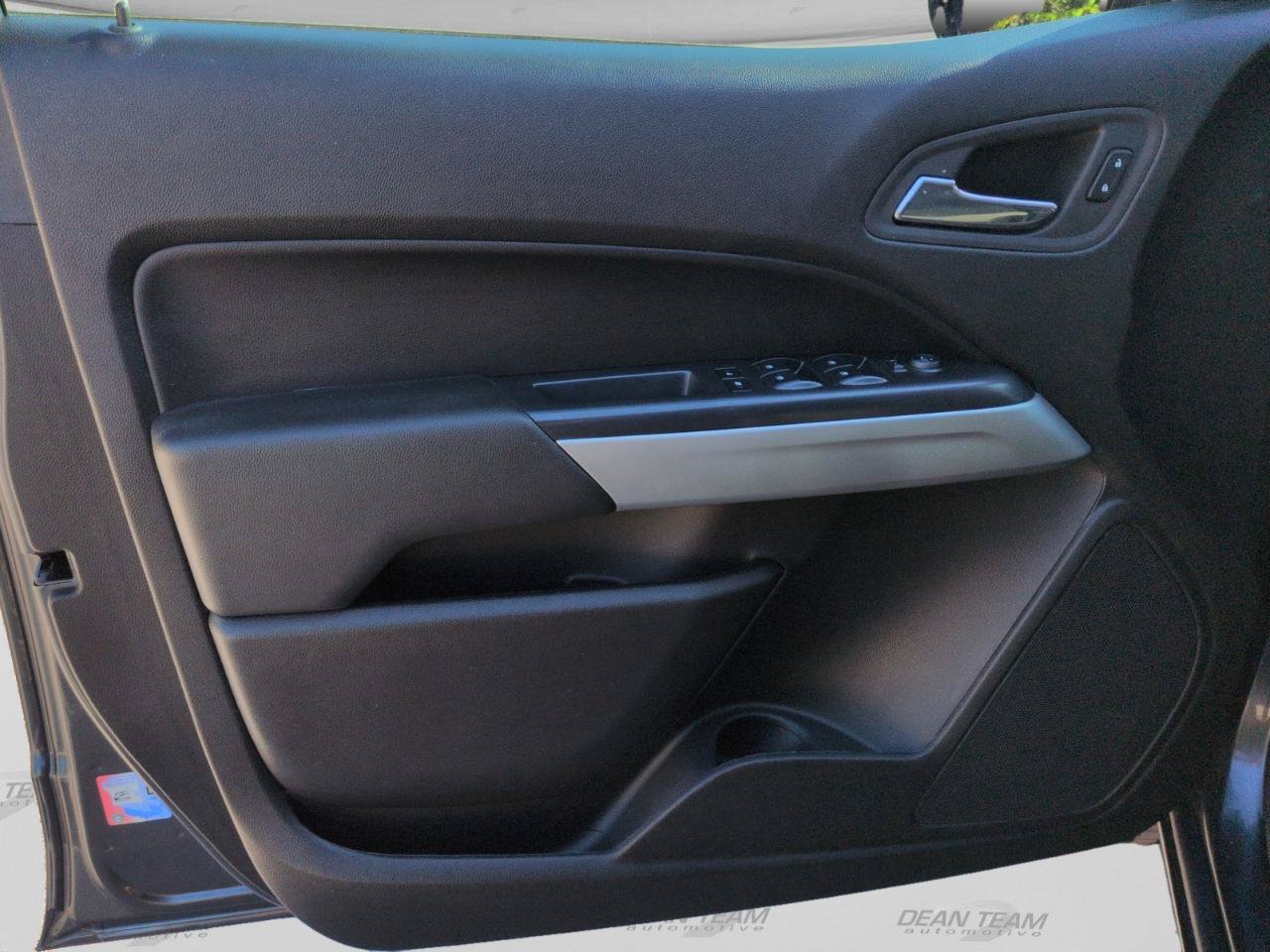 Used 2016 Chevrolet Colorado LT AWD/4WD image 10