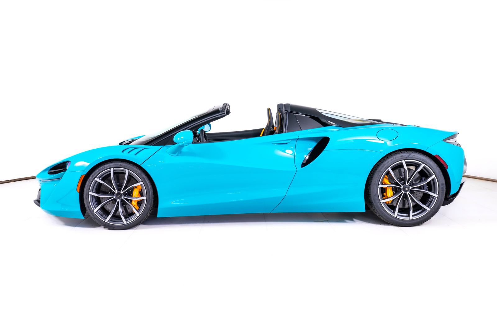 New 2026 McLaren Artura Spider image 2