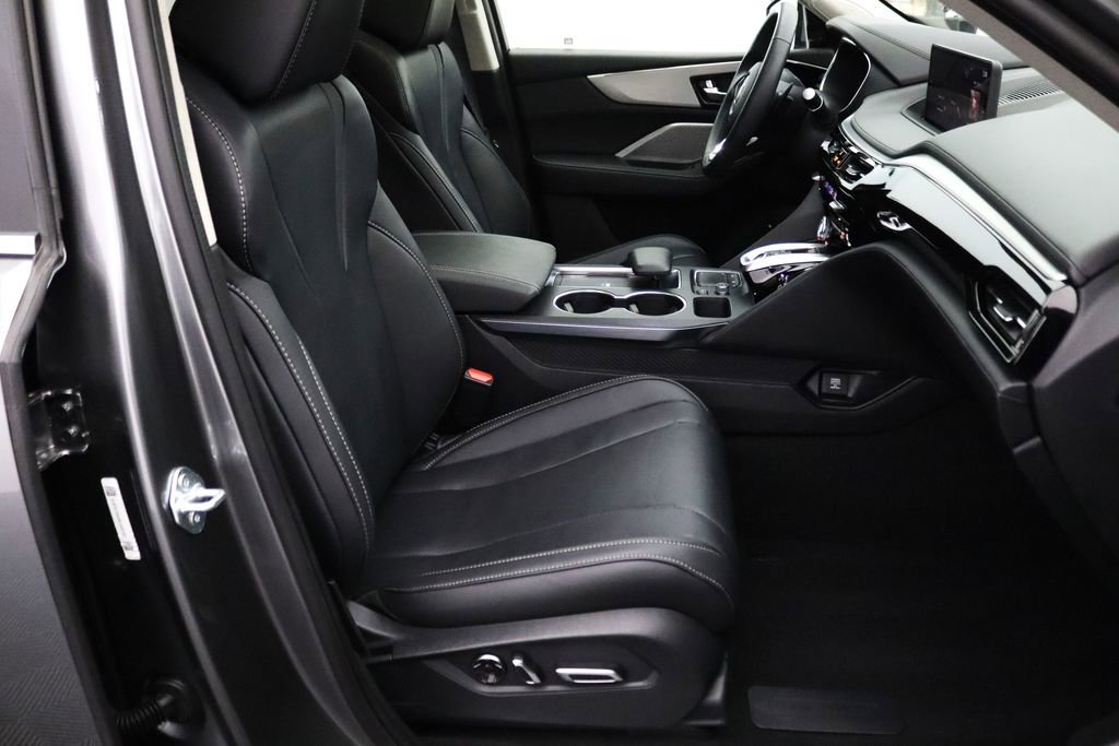 Used 2024 Acura MDX SH-AWD w/ Technology Package image 16