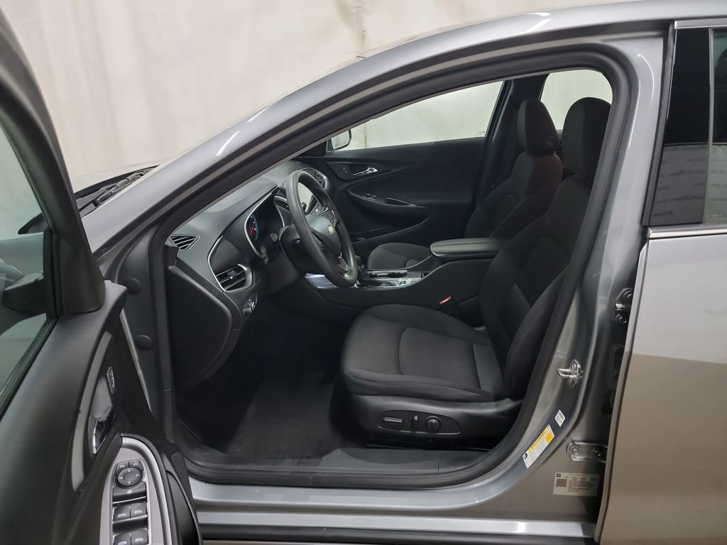Used 2024 Chevrolet Malibu LT image 10