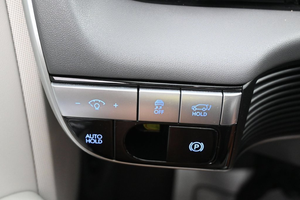 Used 2023 Hyundai Ioniq 5 Limited AWD/4WD image 24