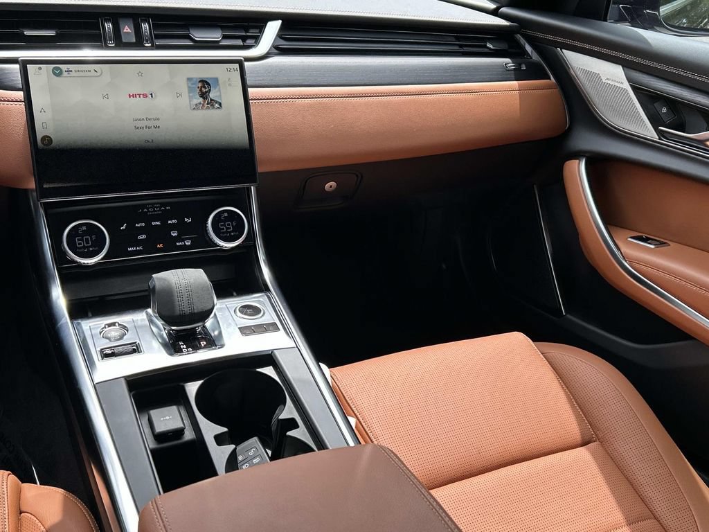 Used 2024 Jaguar XF R-Dynamic SE AWD/4WD image 26