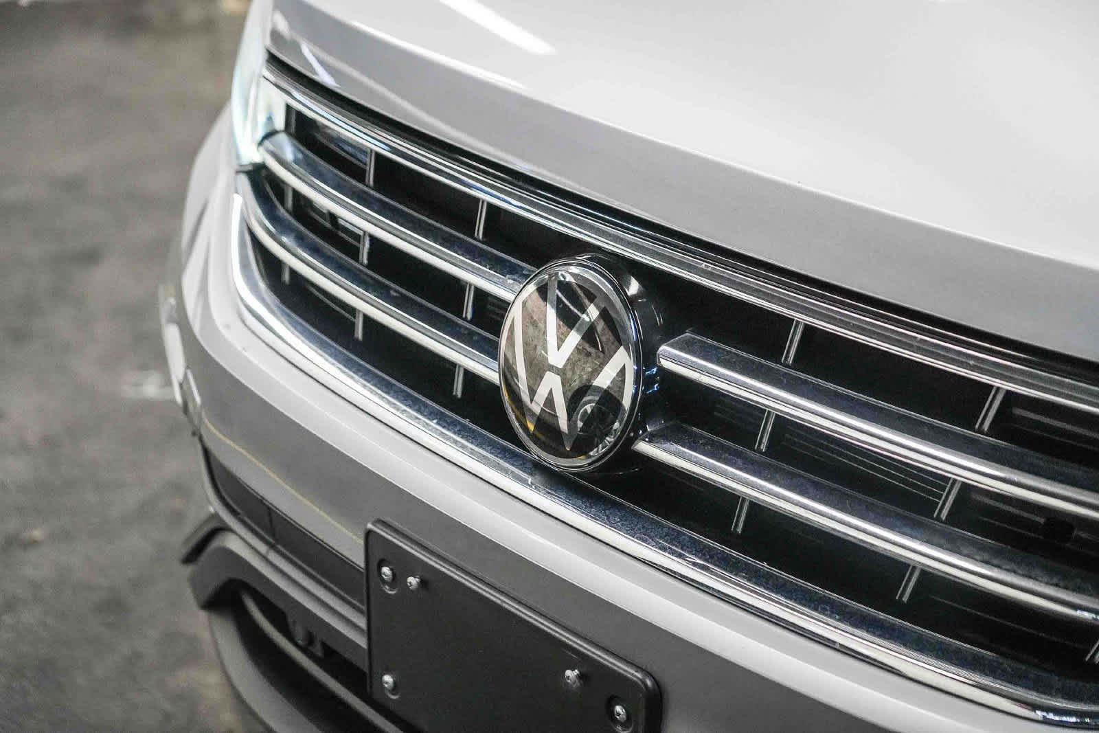 Used 2024 Volkswagen Tiguan S FWD image 3
