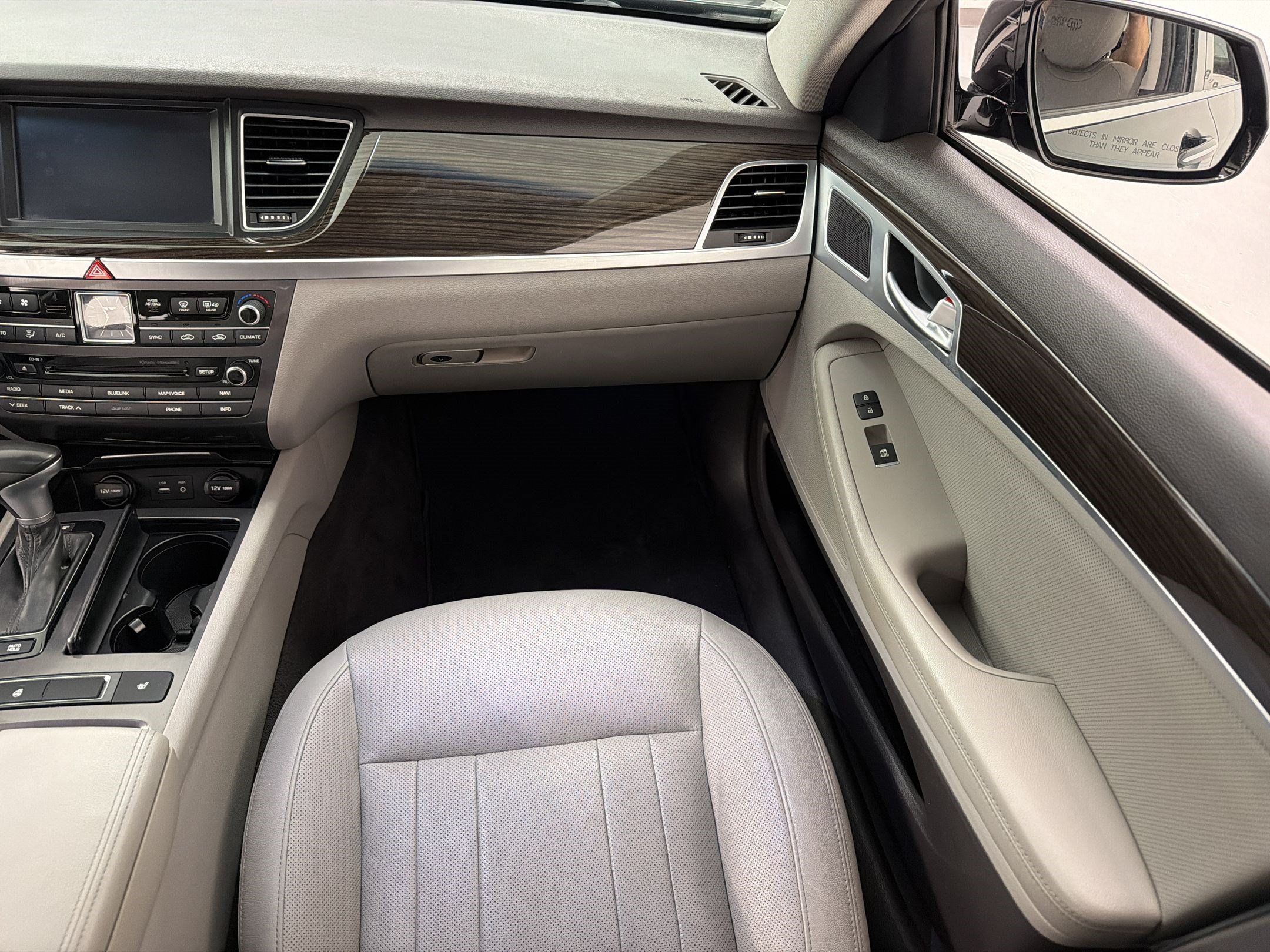 Used 2018 Genesis G80 3.8 AWD/4WD image 30