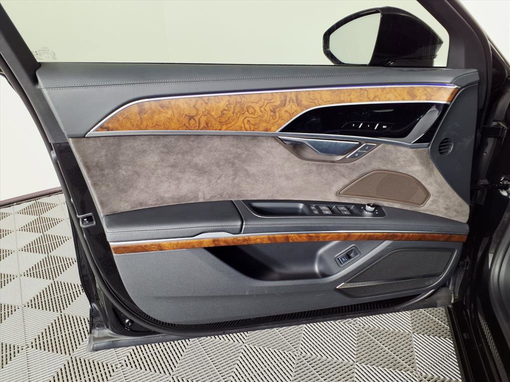 Used 2019 Audi A8 L 3.0T w/ Executive Package image 16