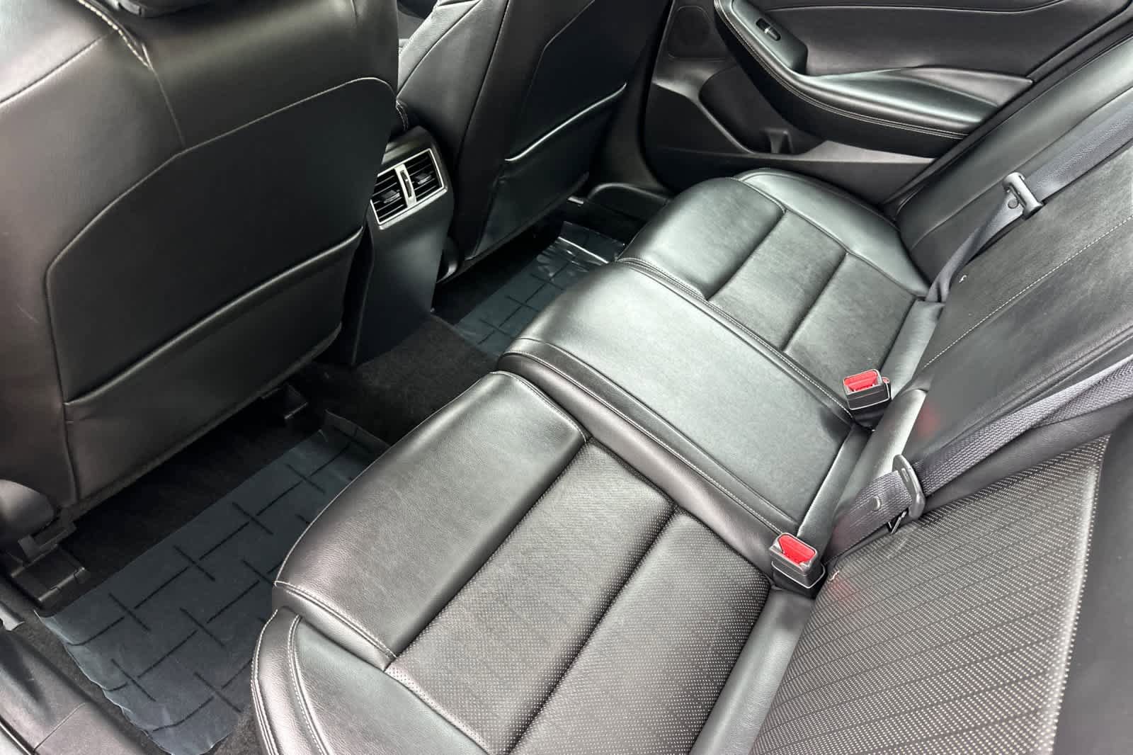 Used 2020 Nissan Maxima 3.5 SV w/ Floor Mat Group FWD image 4