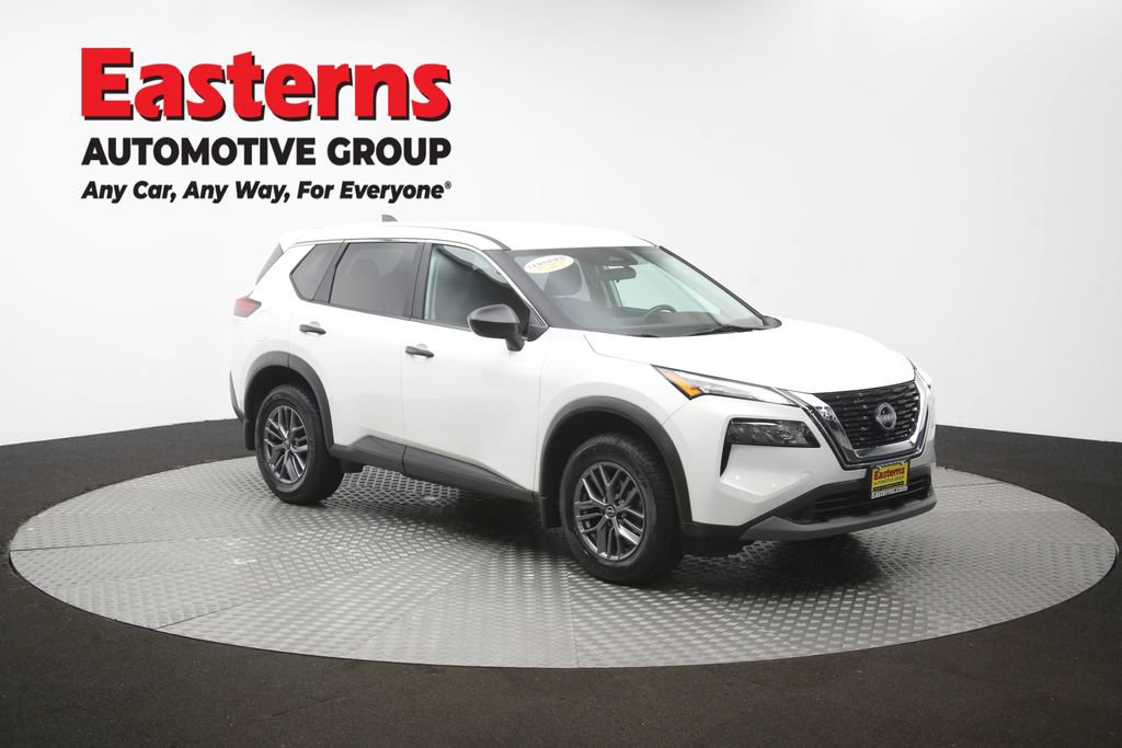 Used 2023 Nissan Rogue S AWD/4WD image 49