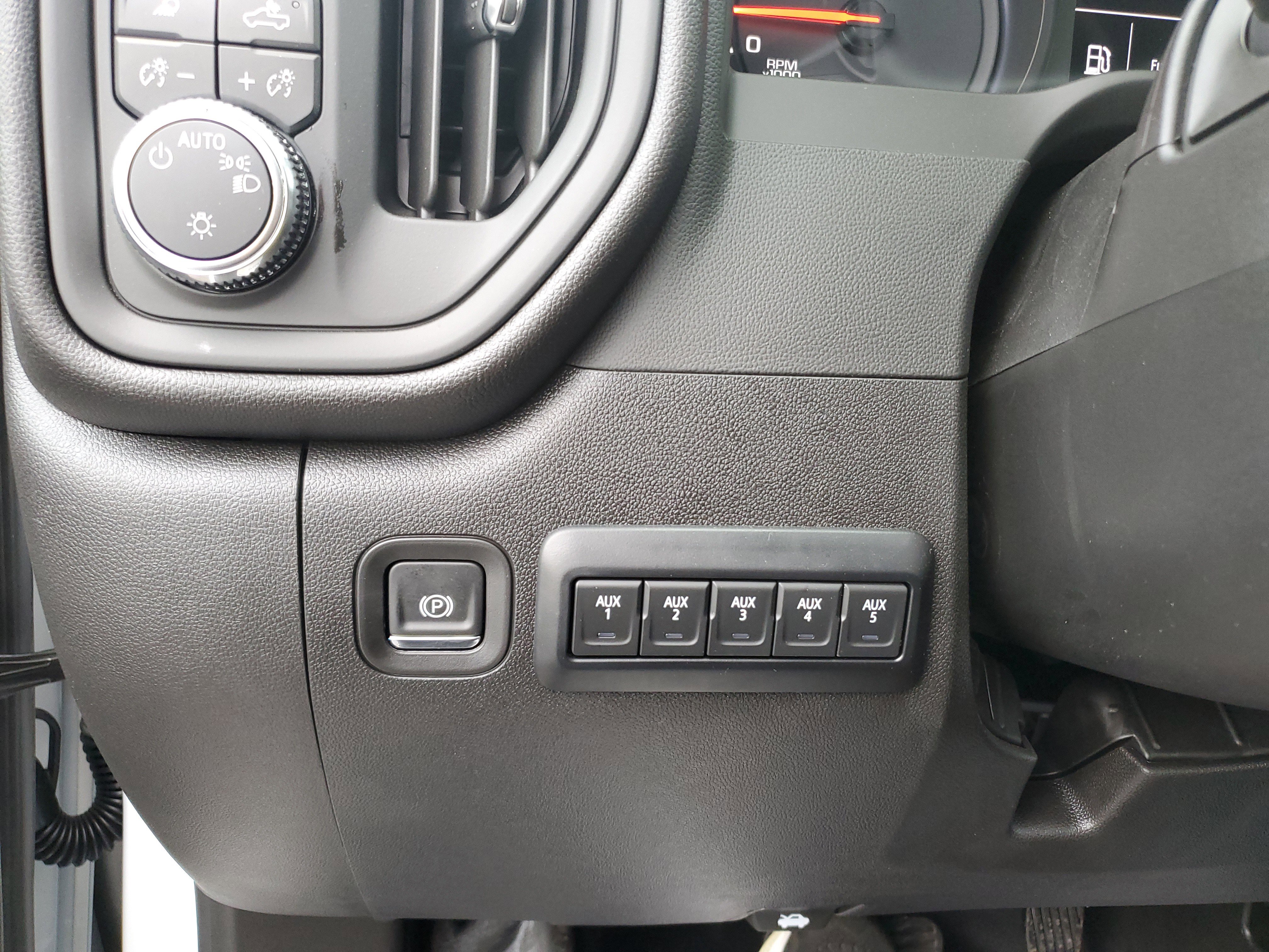 New 2025 GMC Sierra 3500 Pro w/ Convenience Package image 26