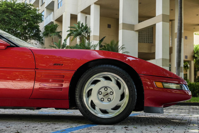 Used 1992 Chevrolet Corvette ZR-1 RWD image 10
