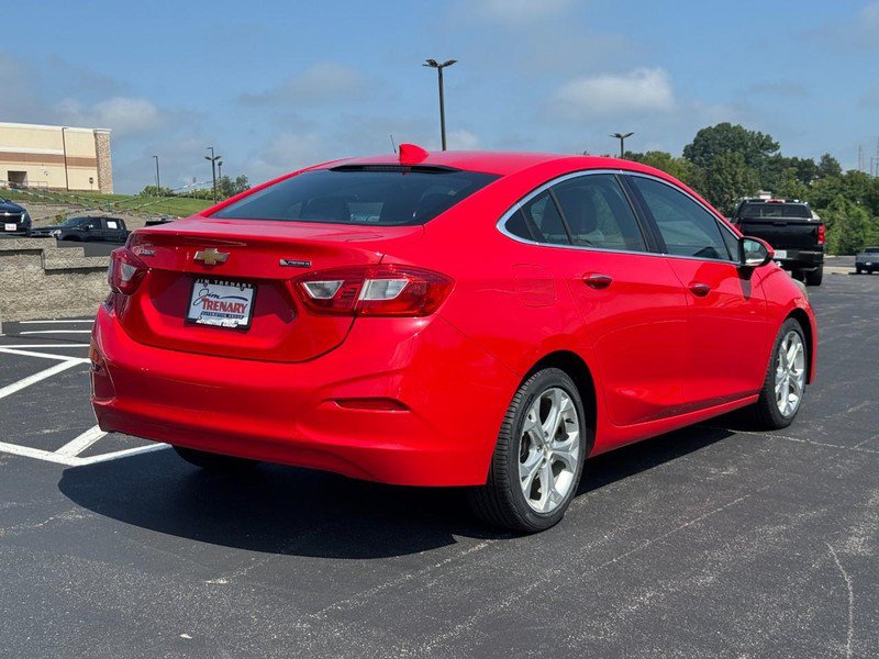 Used 2017 Chevrolet Cruze Premier FWD image 3