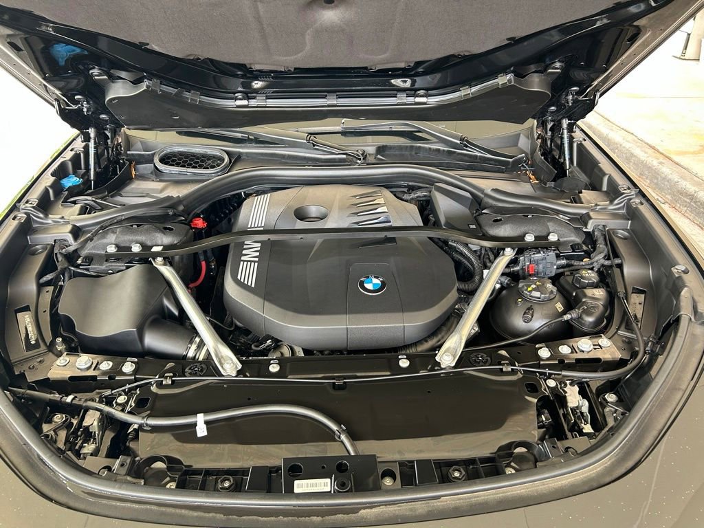 Used 2025 BMW 740i RWD image 13
