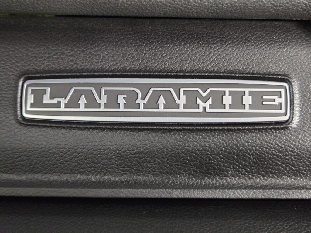 Used 2026 RAM 2500 Laramie AWD/4WD image 32
