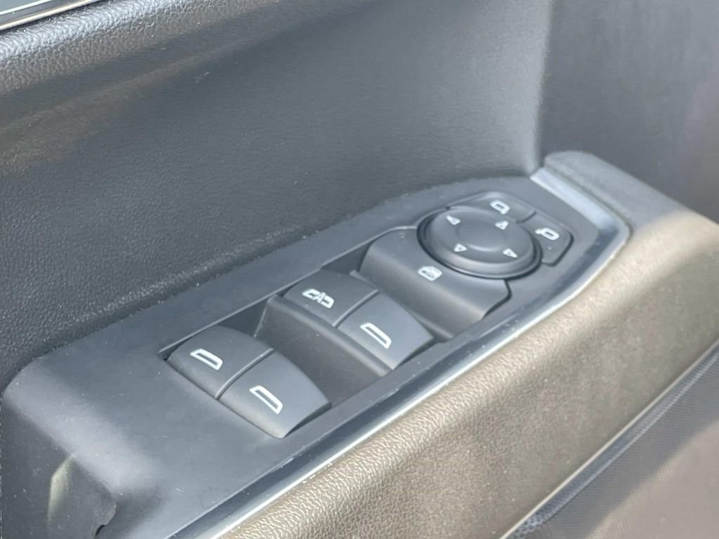 Used 2024 Chevrolet Silverado 1500 LT AWD/4WD image 16