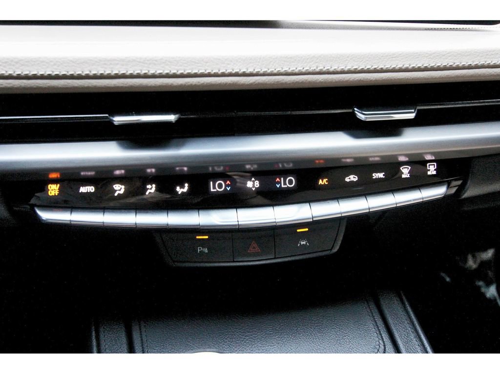 Certified 2025 Cadillac XT4 Premium Luxury image 27