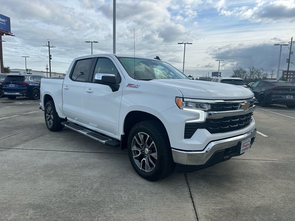 Used 2025 Chevrolet Silverado 1500 LT w/ Z71 Off-Road Package image 5