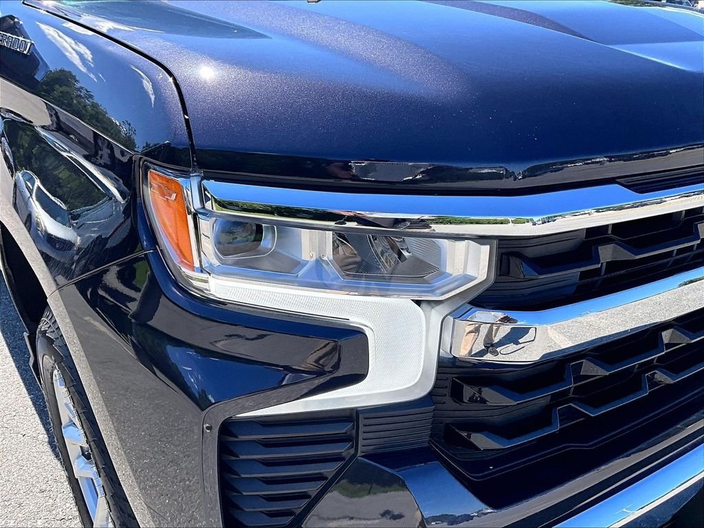 Used 2023 Chevrolet Silverado 1500 LT AWD/4WD image 34