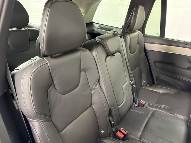 Used 2025 Volvo XC90 T8 Ultra w/ Protection Package Premier AWD/4WD image 37