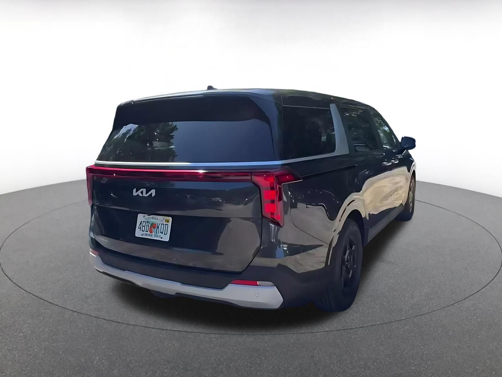 Used 2026 Kia Carnival FWD image 13
