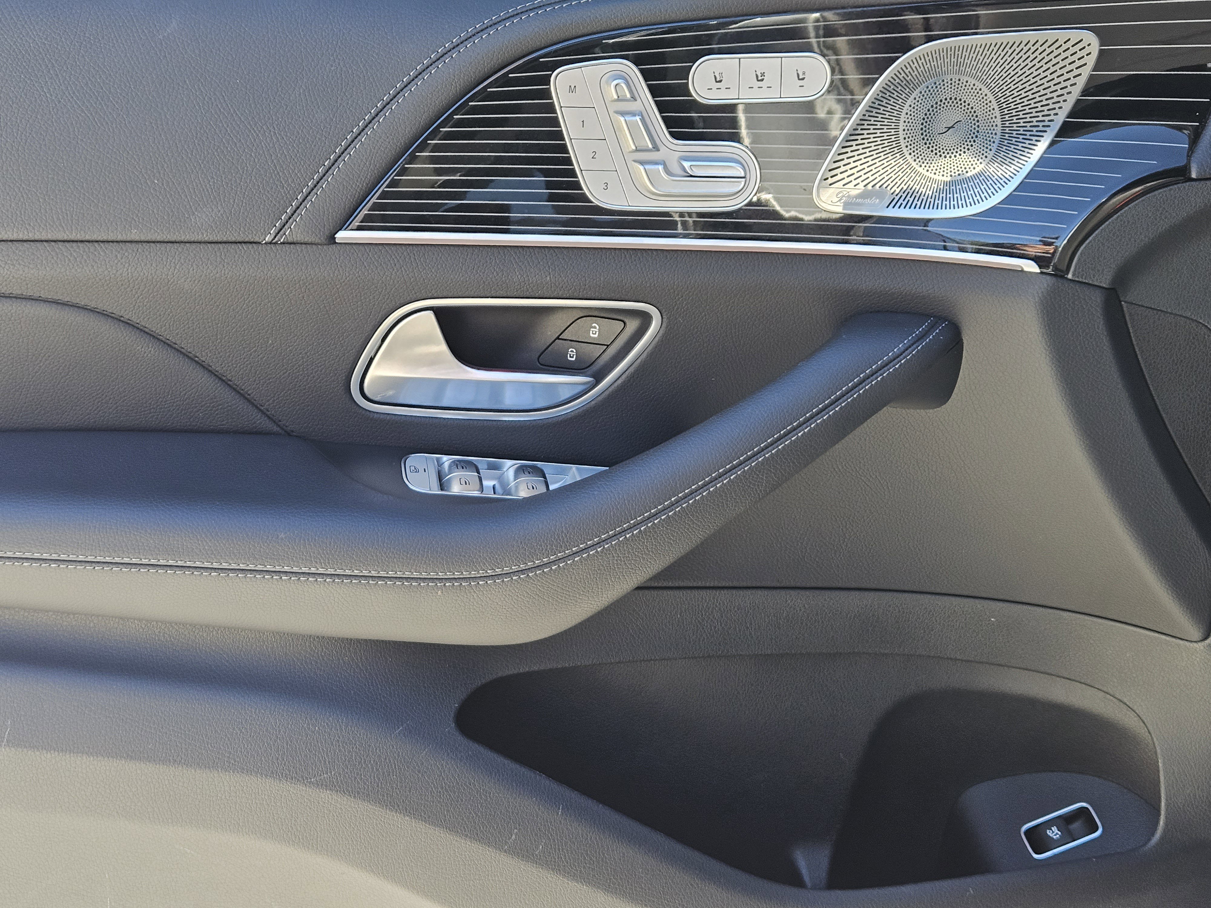 Used 2024 Mercedes-Benz GLE 450 4MATIC image 24