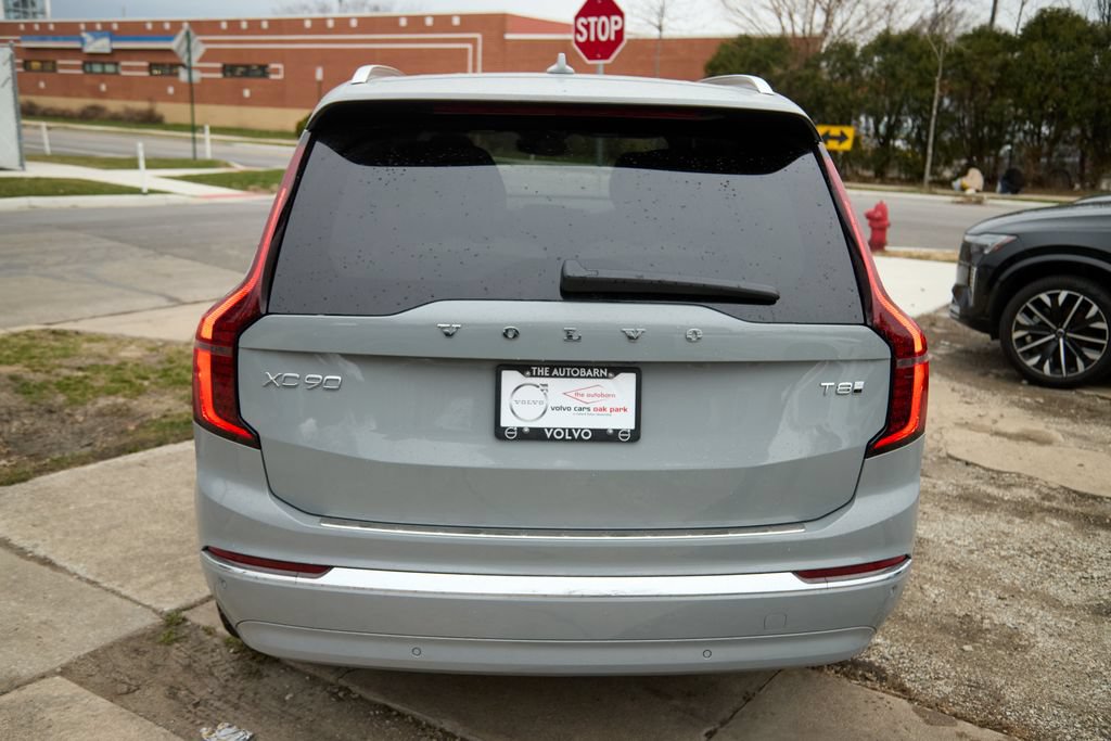 New 2026 Volvo XC90 T8 Plus w/ Protection Package Premier AWD/4WD image 8